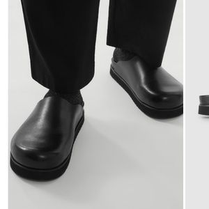 COS Black leather mule